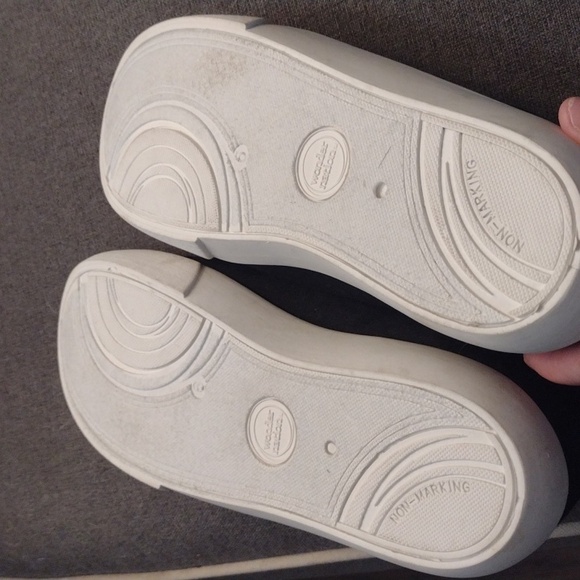 Wonder Nation Childrens Casual Easy On/Off size 6 - Picture 6 of 8